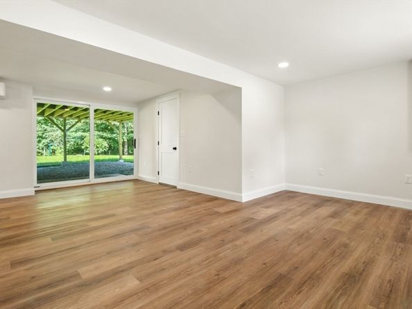 5 Lee Rd., North Reading MA 01864