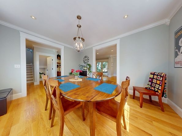 50 Hathaway Cir, Arlington MA 02476