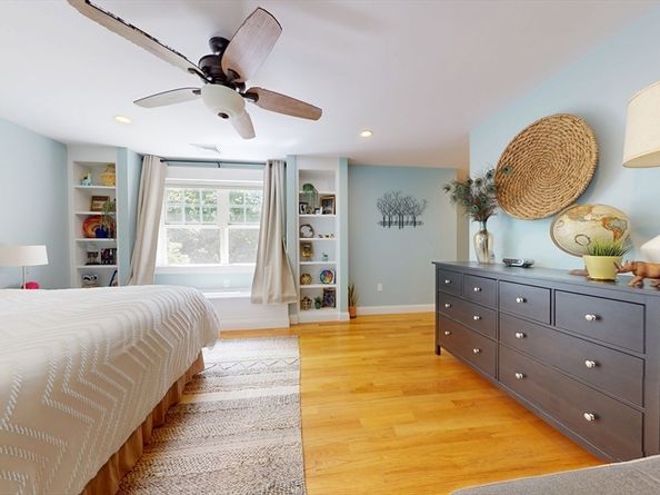 50 Hathaway Cir, Arlington MA 02476