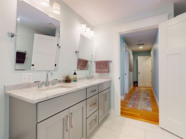 50 Hathaway Cir, Arlington MA 02476