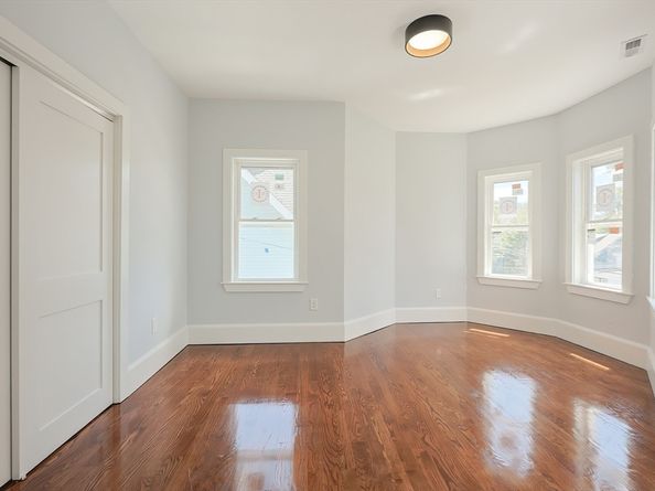 12 Norwood St, Malden MA 02148