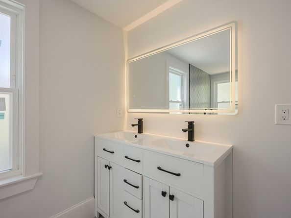 12 Norwood St, Malden MA 02148