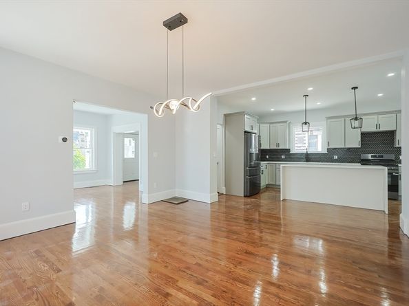 12 Norwood St, Malden MA 02148