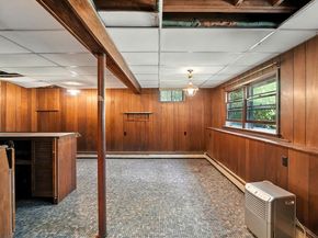 385 River Rd, Uxbridge MA 01569