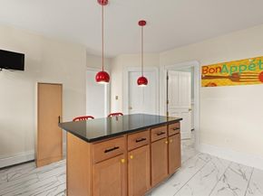 17 Messervy St 1, Salem MA 01970