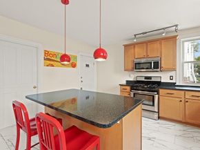 17 Messervy St 1, Salem MA 01970