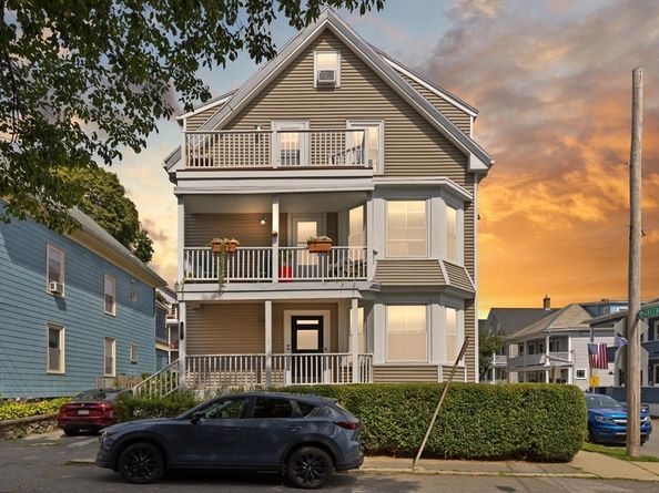 17 Messervy St 1, Salem MA 01970