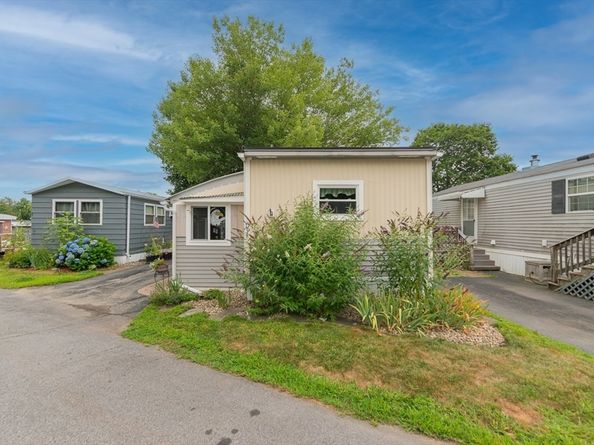 239 Ayer Rd 16, Littleton MA 01460