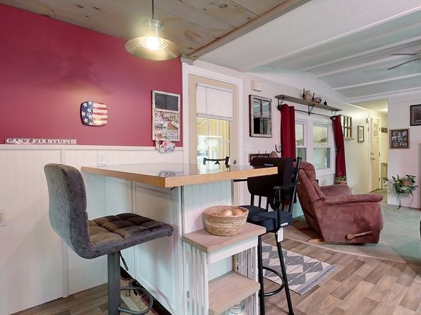 239 Ayer Rd 16, Littleton MA 01460