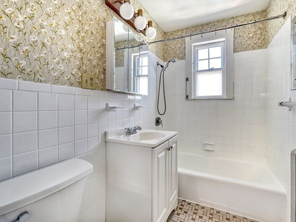 50-52 Albion St, Melrose MA 02176