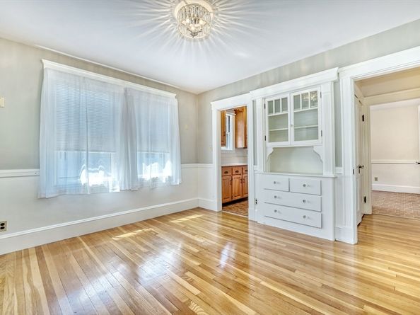 50-52 Albion St, Melrose MA 02176