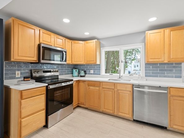 43 May St, Everett MA 02149