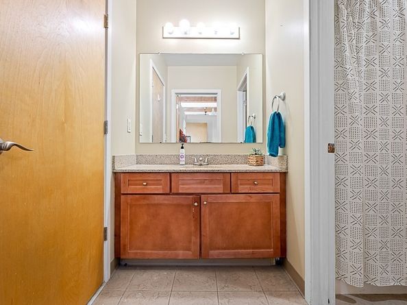 160 Fremont St 204, Worcester MA 01603