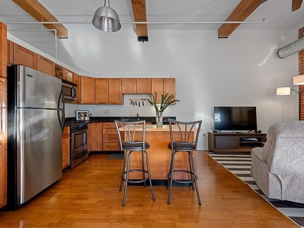 160 Fremont St 204, Worcester MA 01603