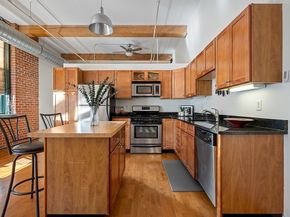 160 Fremont St 204, Worcester MA 01603