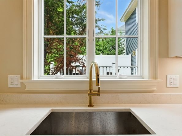 23-1 Francis Street 231, Newton MA 02459