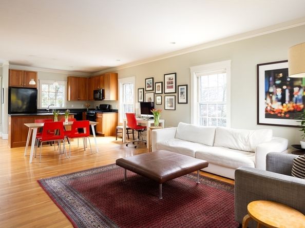 371 Walnut Street, Brookline MA 02445