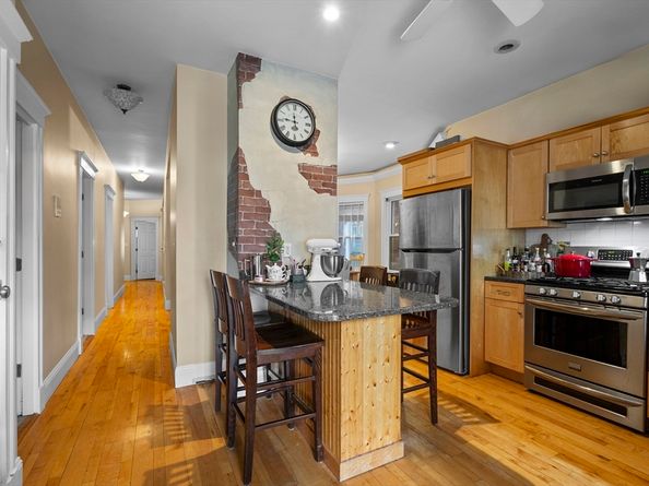 733 E 3rd St, Boston MA 02127