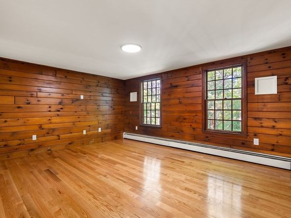 123 Dutton Rd, Sudbury MA 01776