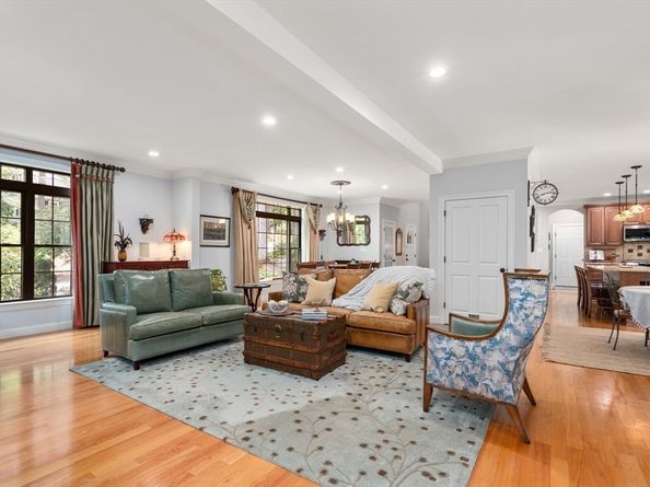 7 Henderson Rd, Lexington MA 02420