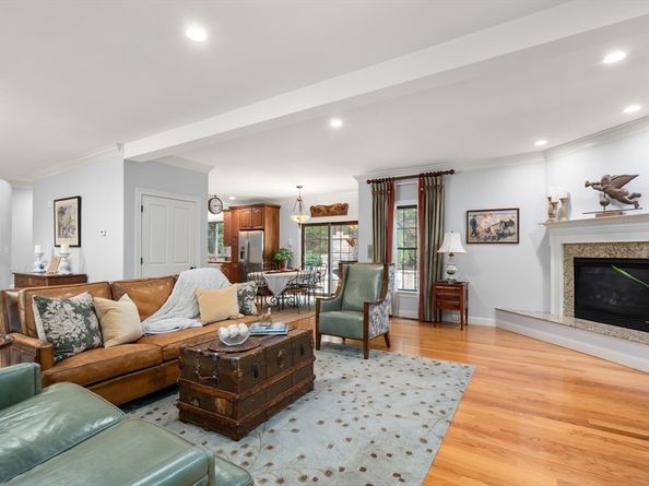 7 Henderson Rd, Lexington MA 02420