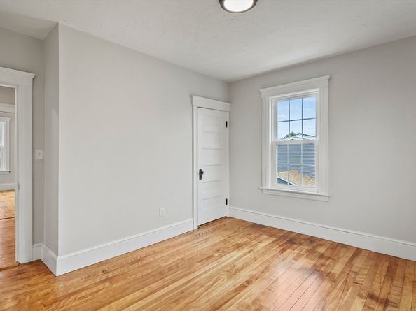 30 Boardman St, Worcester MA 01606