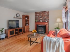 52 Fairlawn Cir, Shrewsbury MA 01545
