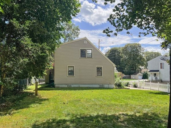 52 Fairlawn Cir, Shrewsbury MA 01545