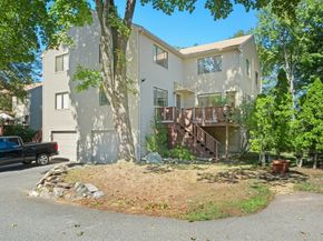 123 Chapin Rd 1D4, Hudson MA 01749