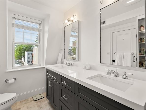 707 East 4th Street PH, Boston MA 02127