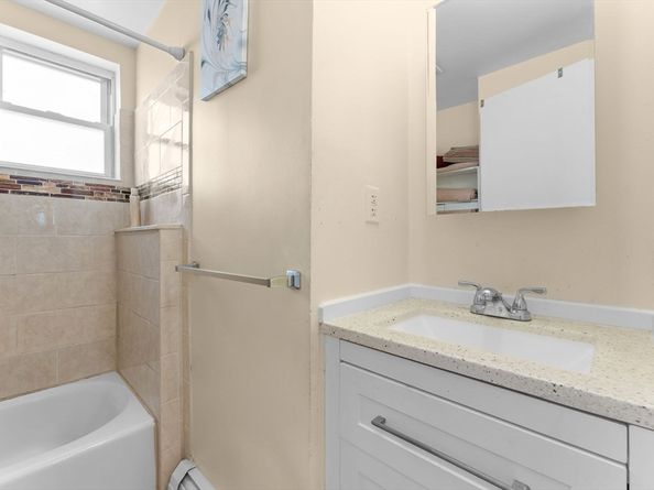 175 Essex St, Lynn MA 01902