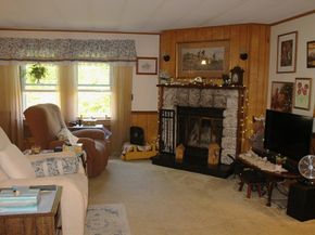 6 Jefferson Way, Carver MA 02330