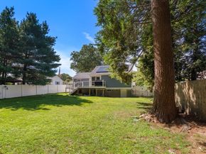 14 Jamieson St, Abington MA 02351
