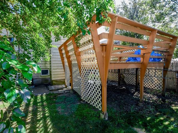 23 Bates St, Hull MA 02045
