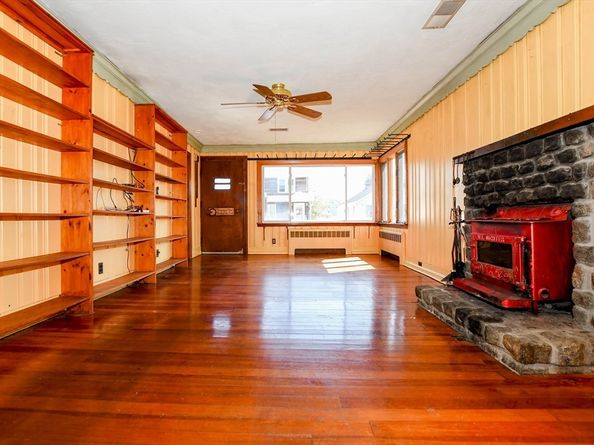 23 Bates St, Hull MA 02045
