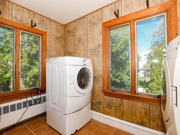 23 Bates St, Hull MA 02045