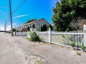 23 Bates St, Hull MA 02045