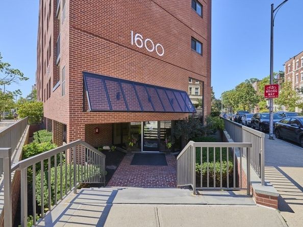 1600 Massachusetts Ave 404, Cambridge MA 02138