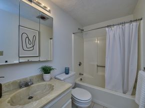 1600 Massachusetts Ave 404, Cambridge MA 02138