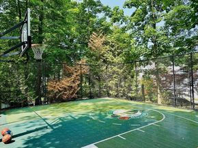 15 Essex Rd, Wellesley MA 02481