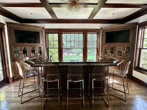 15 Essex Rd, Wellesley MA 02481