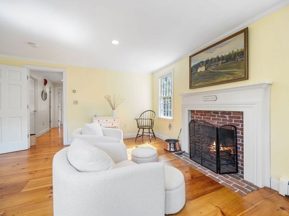 1057 Broadway, Hanover MA 02339