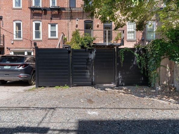 6 Dartmouth Place, Boston MA 02116