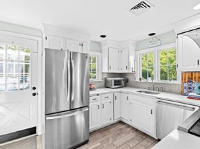 263 Elm St, Marshfield MA 02050