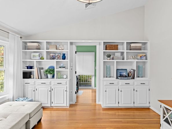 263 Elm St, Marshfield MA 02050