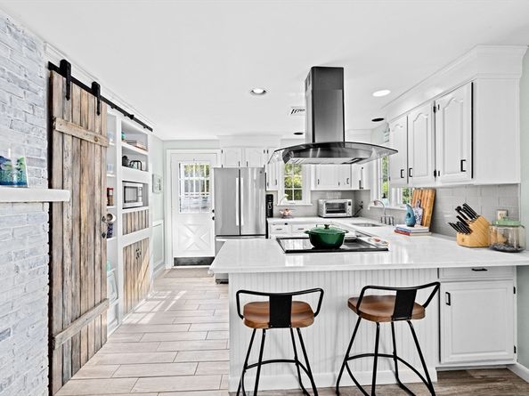 263 Elm St, Marshfield MA 02050