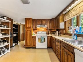 627 1st Parish Rd, Scituate MA 02066