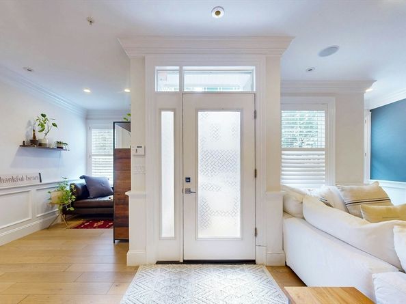 154 W 8th Street 5S, Boston MA 02127