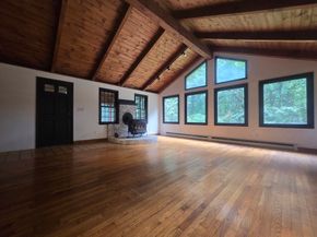 207 Boxboro Rd, Stow MA 01775