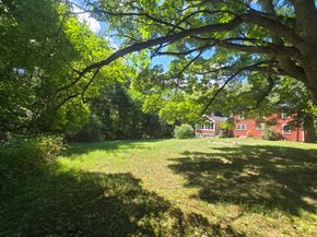 207 Boxboro Rd, Stow MA 01775